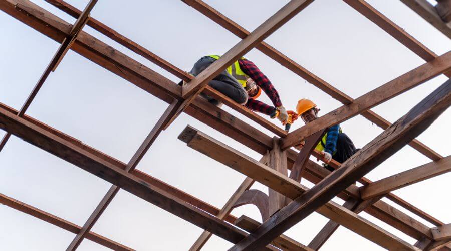 Professional gutter cleaning services in Baldwin Park, CA